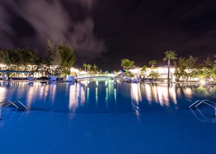 Thb Tropical Island 리조트