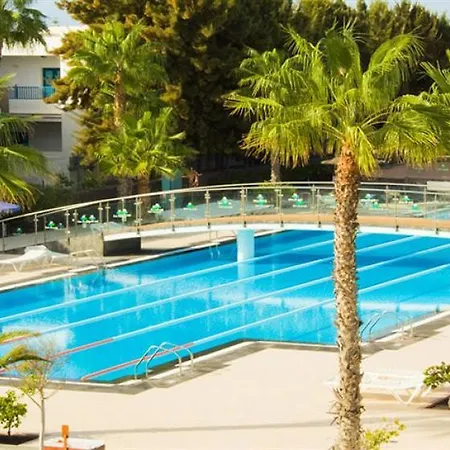 Thb Tropical Island Üdülőközpont