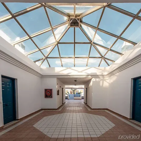 Üdülőközpont Thb Tropical Island 4*