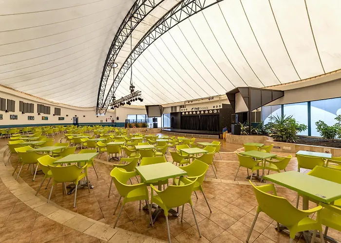 Ośrodek wypoczynkowy Thb Tropical Island 4*